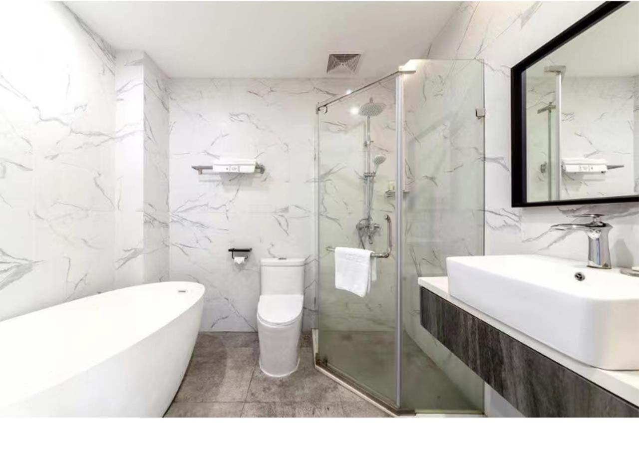 Marbella Express Hotel Манила Экстерьер фото